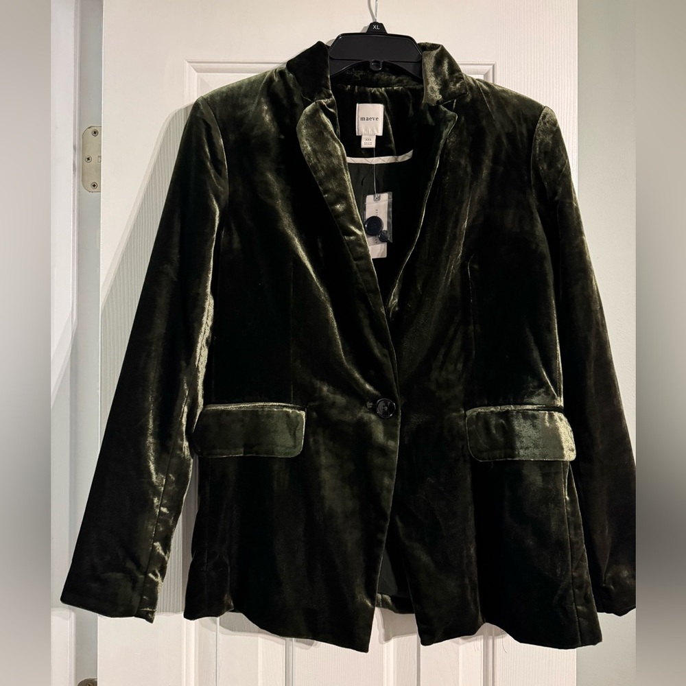 Maeve Velvet Blazer in Rich Green